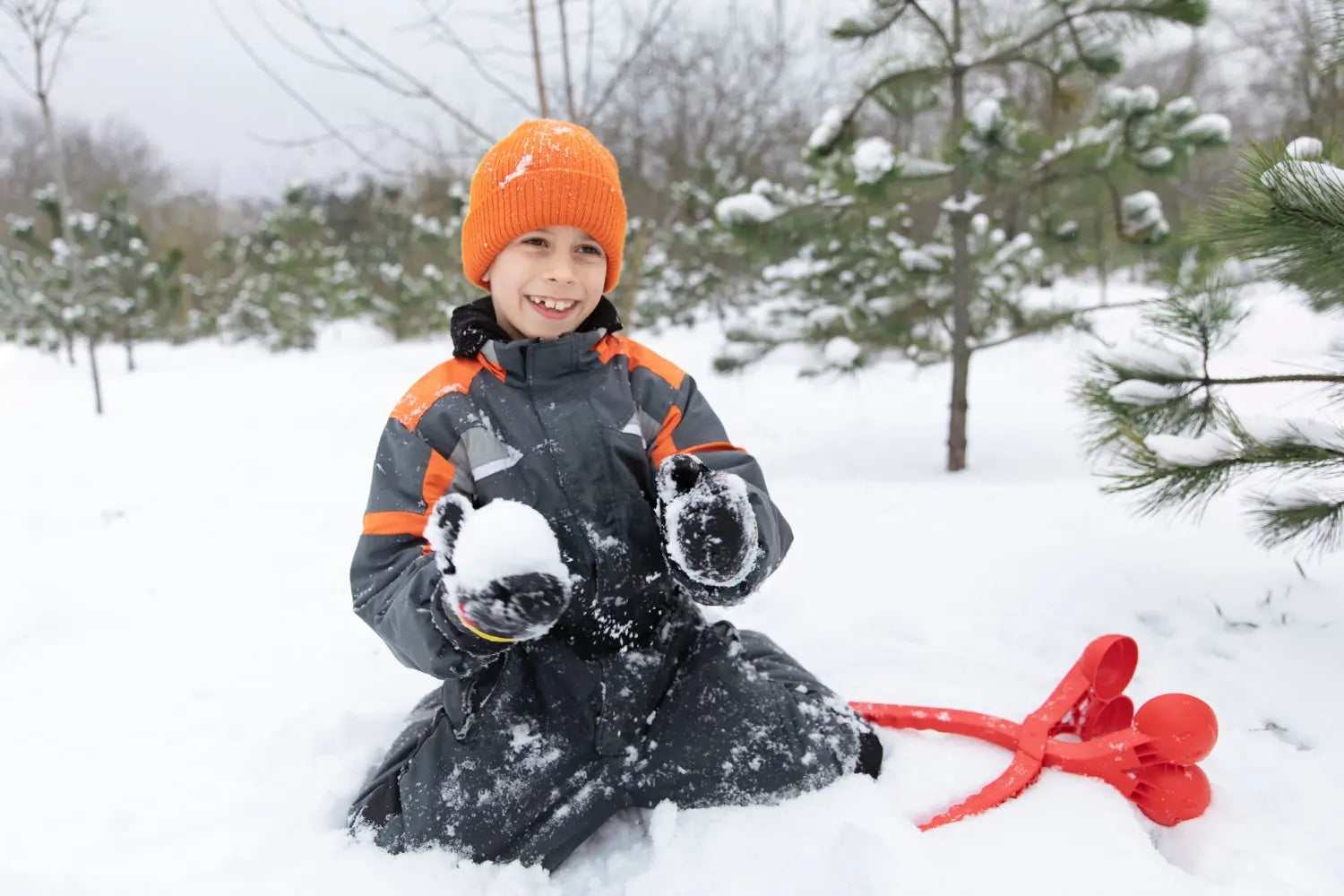 Snowsuit-Outfit-Ideas-Mix-and-Match-Layers-Kids-Actually-Keep-On | Jenni Kidz