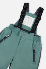Close-up of the Deux par Deux green PLAY snow pants waist, zippered pockets and suspenders