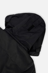 Deux par Deux girls' Teknik snowsuit, black jacket and pink-blue mountain print pants – hood close-up