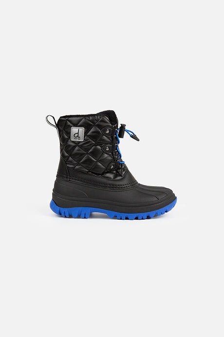 Deux par Deux boys' black quilted snow boot with blue soles – single boot, outer side view