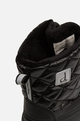 Deux par Deux boys' black quilted winter boots with blue soles – close-up of the fleece lining and pull tab