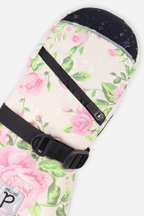 Deux par Deux Teknik kids' mittens in beige vintage rose print – close-up of the water-repellent shell