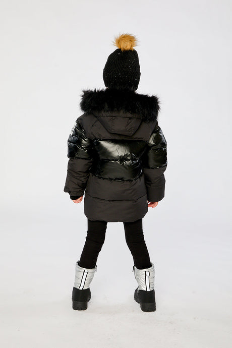 Child wearing the Deux par Deux black winter jacket with chest pattern, view 3