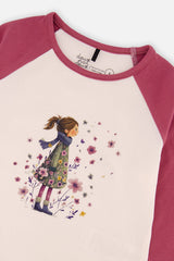 Close-up of the girl and flowers graphic on the white front