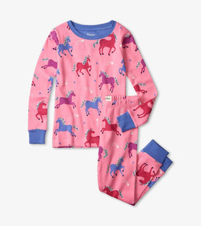 Hatley girls Dreamy Horses organic cotton pajama set in Pink/Blue with matching printed pants.