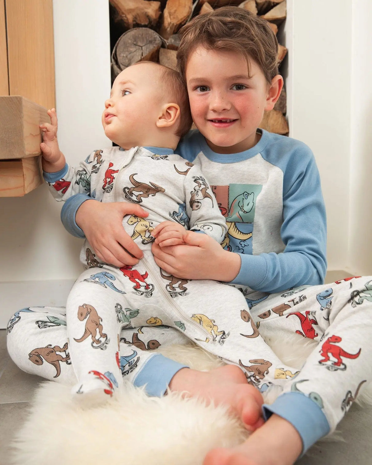 Organic Cotton Two Piece Pajama Set Oatmeal Mix Dinosaur Print | Deux par Deux | Jenni Kidz