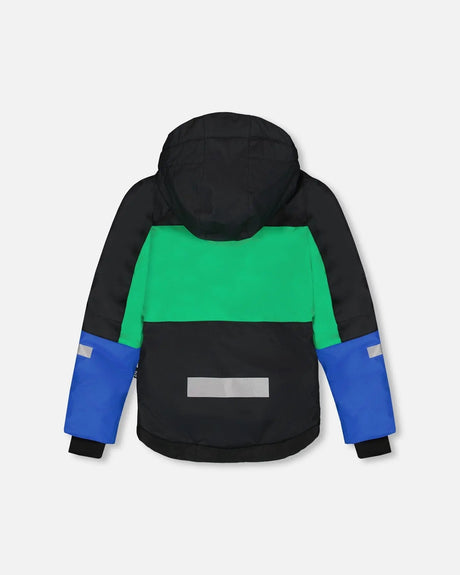 Back view of jacket with fleece lining and pass pocket, kids winter suit.